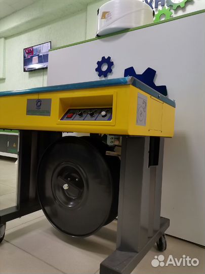 Стреппинг машина. Упаковка стреппинг лентой