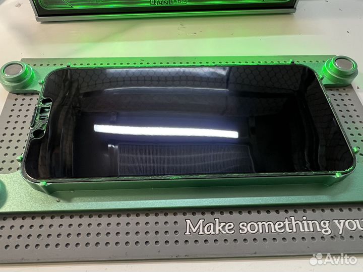 Замена оригинального стекла на iPhone в Сургуте