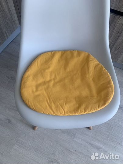 Подушки на стул eames новые