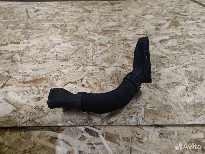 Патрубок воздушного фильтра Mercedes-Benz C-Класс