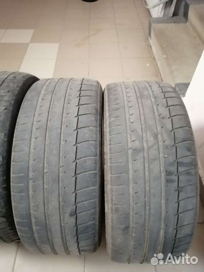 Bridgestone Potenza Sport 245/45 R18