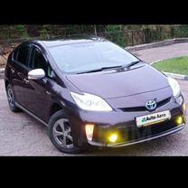 Toyota Prius 1.8 CVT, 2013, 80 000 км, с пробегом, цена 1 100 000 руб.