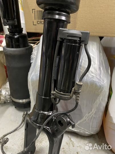 Амортизатореая стойка передняя w251 r-class