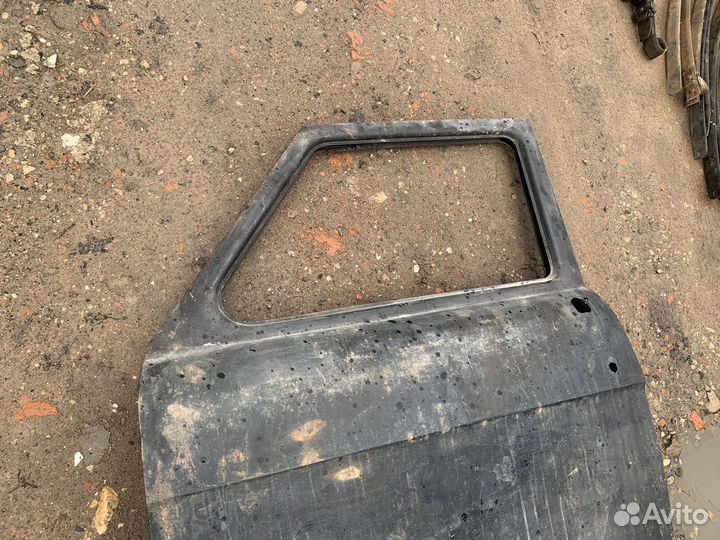 Газ 21 дверь передняя левая новая