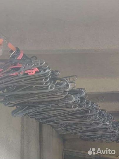 Вешалки для одежды