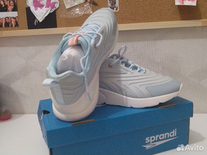 Кроссовки женские 38 размер новые sprandi