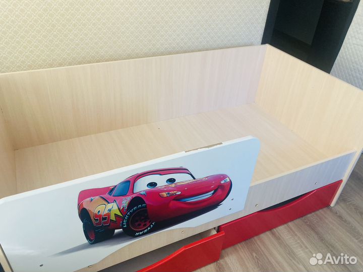 Детская кровать от 3 лет с матрасом бу
