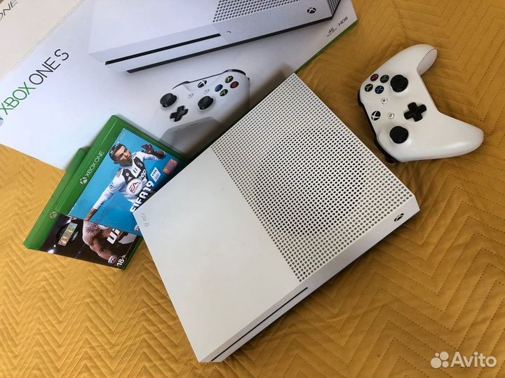 X box one s 1tb с дисководом