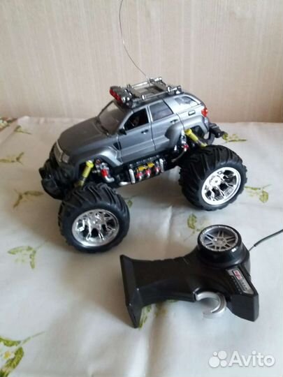 Машинки простые и на радиоуправлении