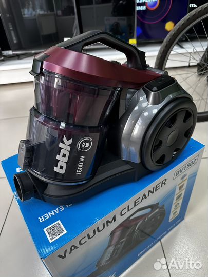 Пылесос BBK BV1502 1600W новый