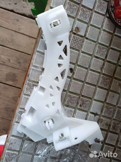 Кронштейн крепления бампера mazda 3 bk седан