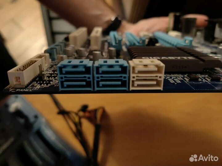 Материнская плата с процессором и памятью + бп