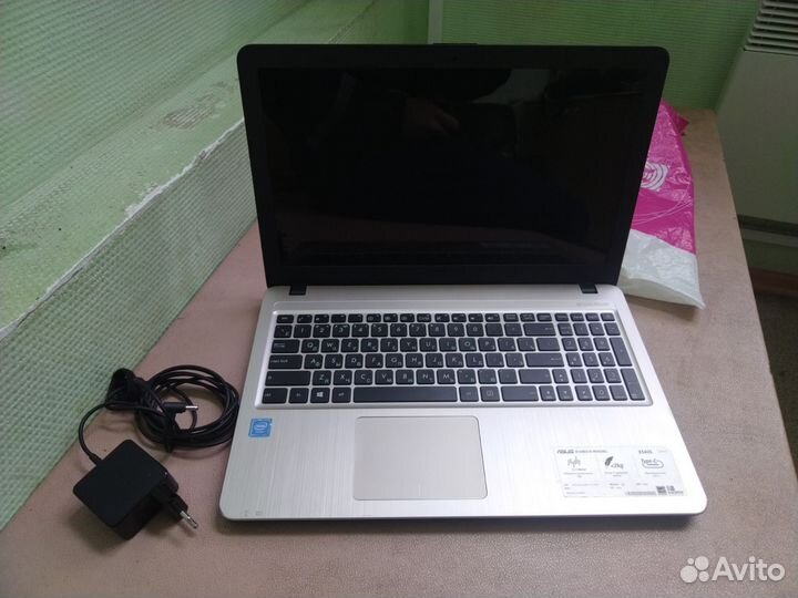 Ноутбук asus x540s