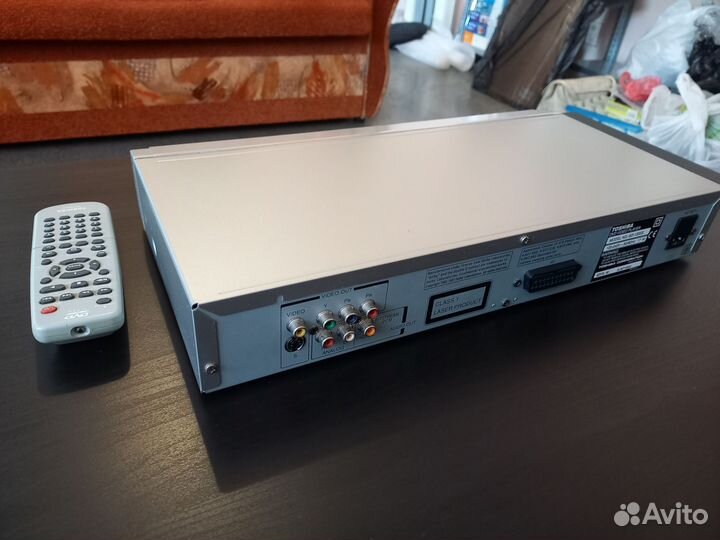 Cd dvd плеер toshiba SD-120E