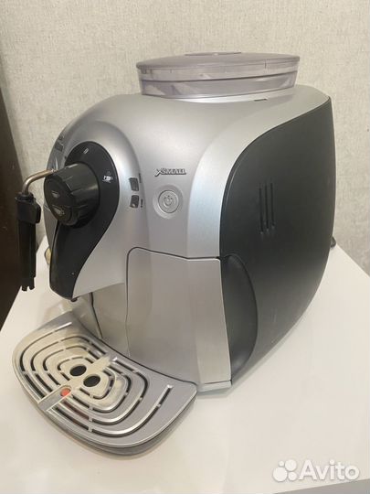 Кофемашина delonghi