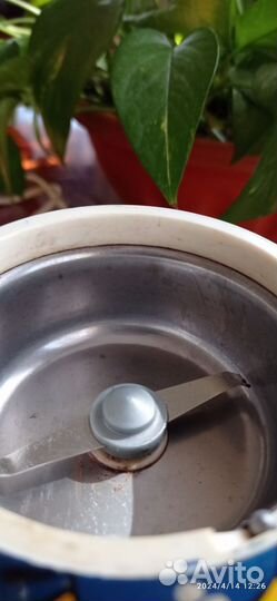 Матрешка ретро электро кофемолка и набор посуды