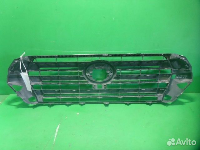 Решетка радиатора Toyota Land Cruiser (200) с 2008