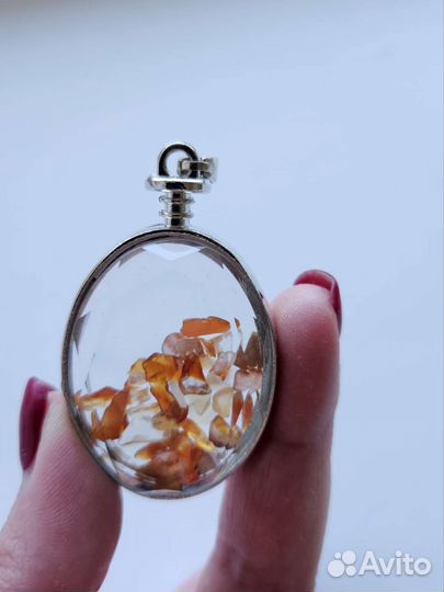 Кулон с натуральными камнями