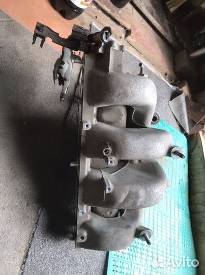 Впускной коллектор Mazda CX7