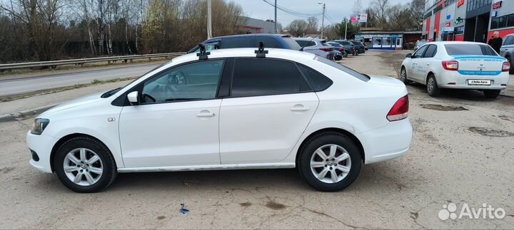 Volkswagen Polo 1.6 AT, 2011, 300 000 км