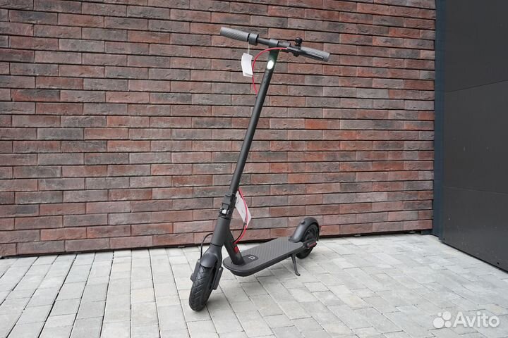 Электросамокат Xiaomi Mi Electric Scooter 3 Lite