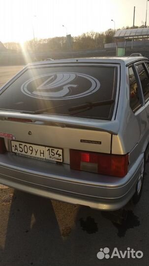 Наклейки на авто