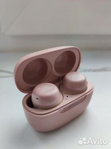 Беспроводные наушники JBL