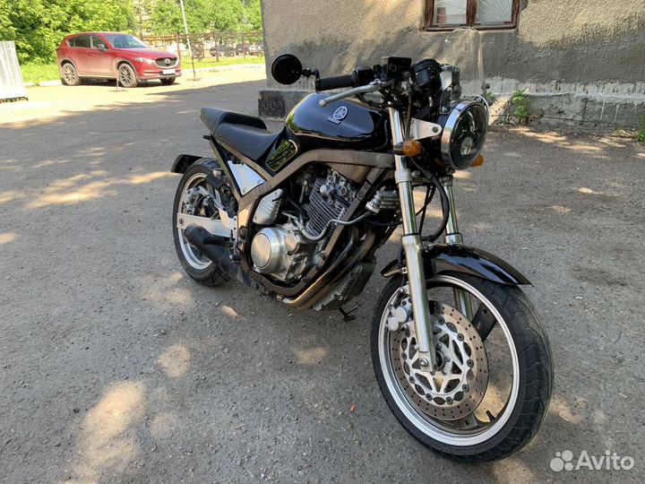 Yamaha SRX 400 (cafe)