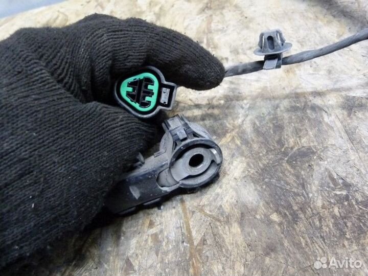 Провод стартера Hyundai Elantra 2006-2011 (918502H