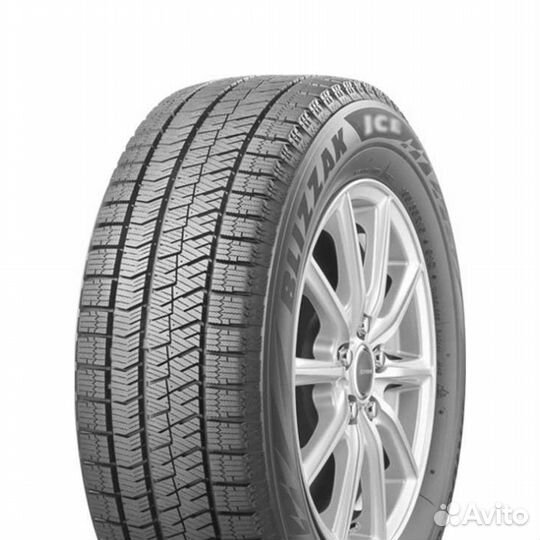 Bridgestone Blizzak Ice 215/45 R17 87S