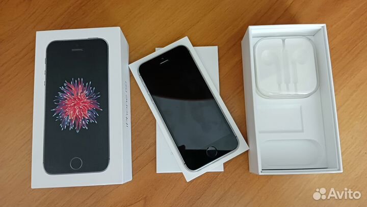 iPhone SE, Space Gray, 32GB