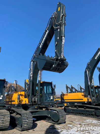 Гусеничный экскаватор Hyundai HX300SL, 2023