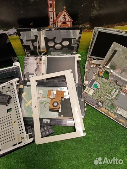 На разбор много нетбуков