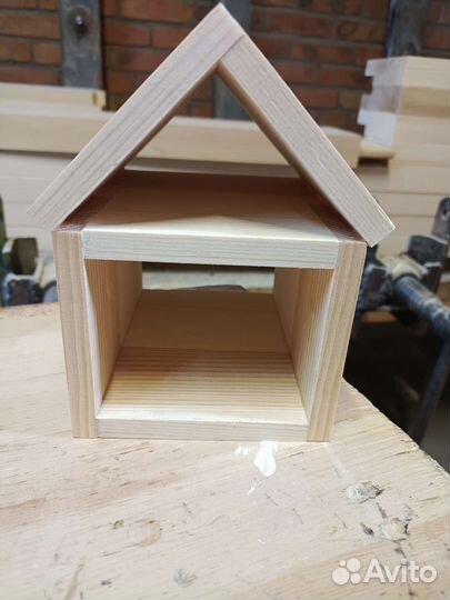 Детский игровой домик из дерева