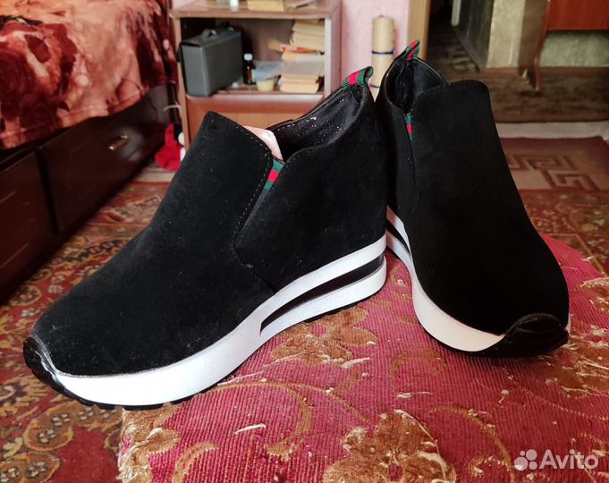 Полуботинки