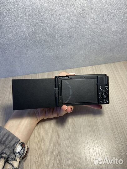 Компактный фотоаппарат sony zv-1f