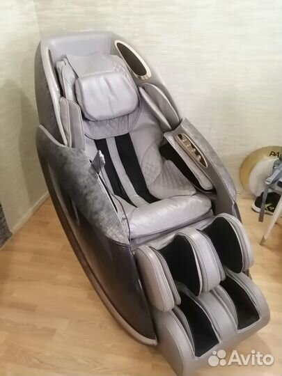 Массажное кресло Ergonova Catapult LTE