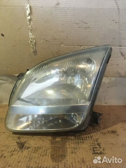 Фара левая Suzuki Ignis
