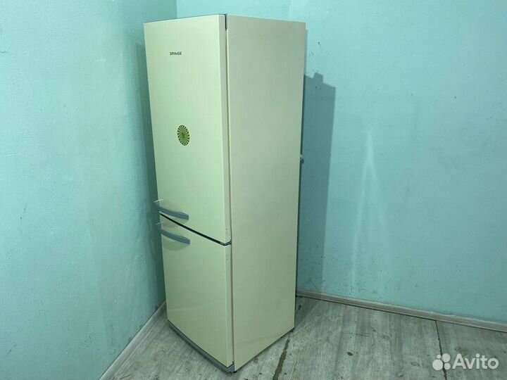 Холодильник Snaige