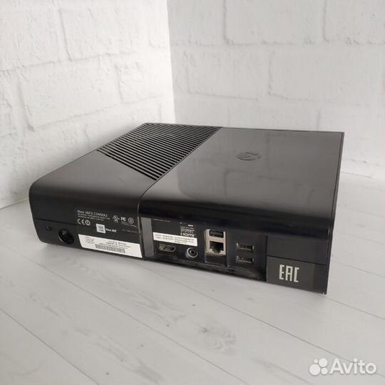 Игровая приставка Microsoft Xbox 360 500 Гб