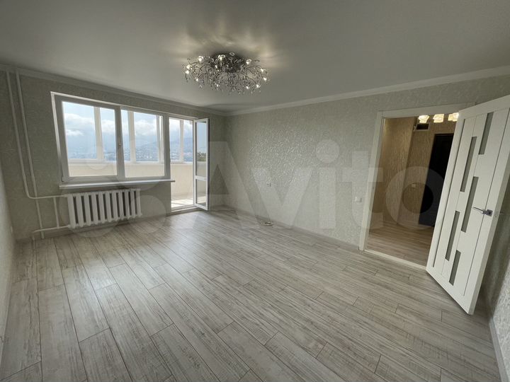 2-к. квартира, 60 м², 5/12 эт.