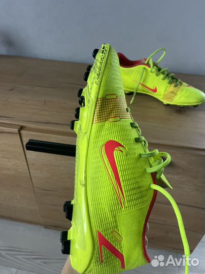 Футбольные бутсы nike 42 размер