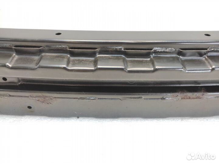 Усилитель бампера передний Hyundai Sonata YF 2.4