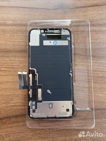 Дисплей iPhone 11