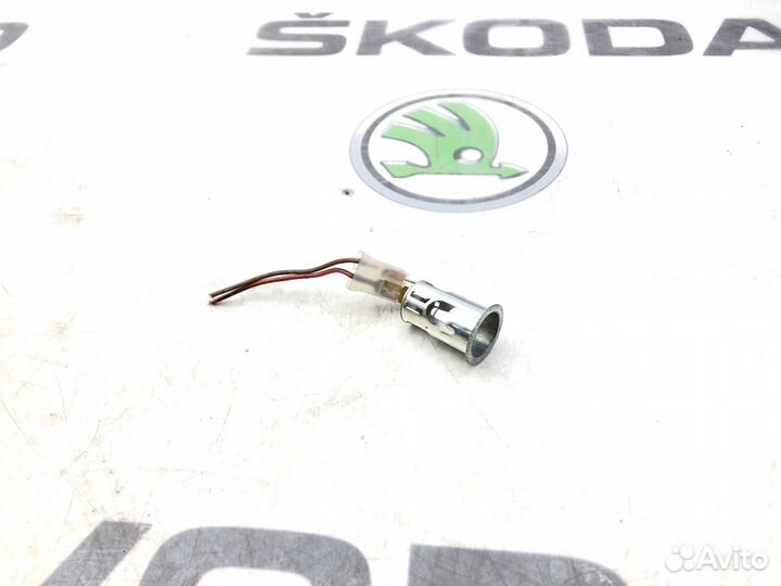 Прикуриватель Skoda Octavia Rs A5 (1Z) 2.0 cega