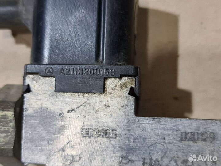 Блок клапанов пневмоподвески Mercedes W211/CLS219