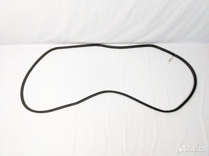 Уплотнитель двери передний левый Opel Astra J