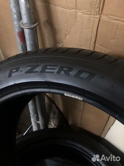 Pirelli P Zero 285/40 R22 110Y