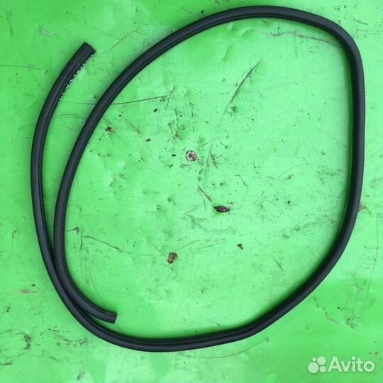 Уплотнитель двери Хендай Солярис