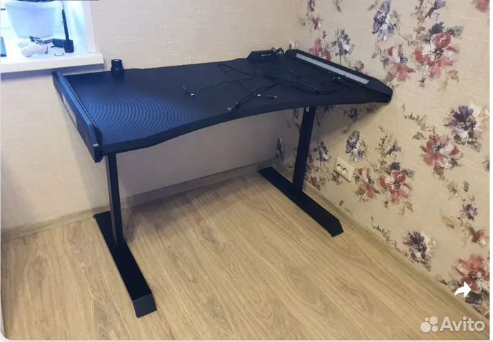 Игровой компьютерный стол Cougar mars 120